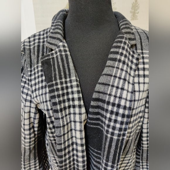 Urban Renewal Wool Plaid Blazer - Medium - Picture 3 of 11